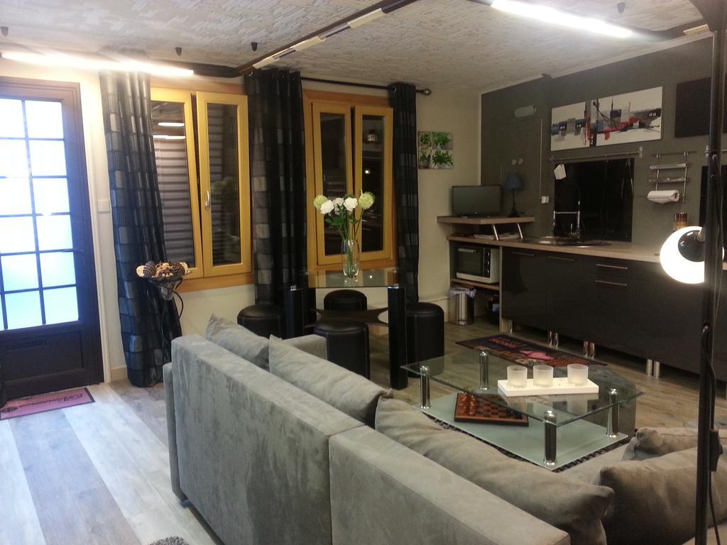 Escapade Saint Jean Apartment Montluçon Екстериор снимка